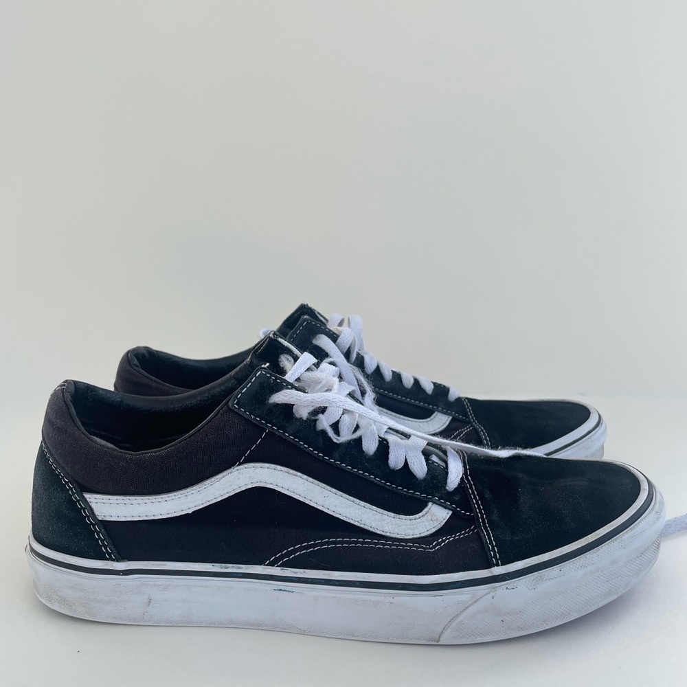 Vans Classic Black and White Men's Sneakers Size 10.5 Men - Picture 4 of 5